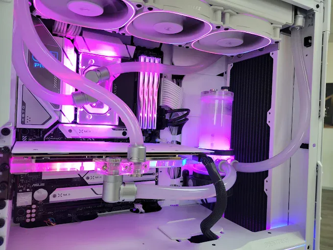 White Lian Li gaming PC with EKWB custom water-cooling loop